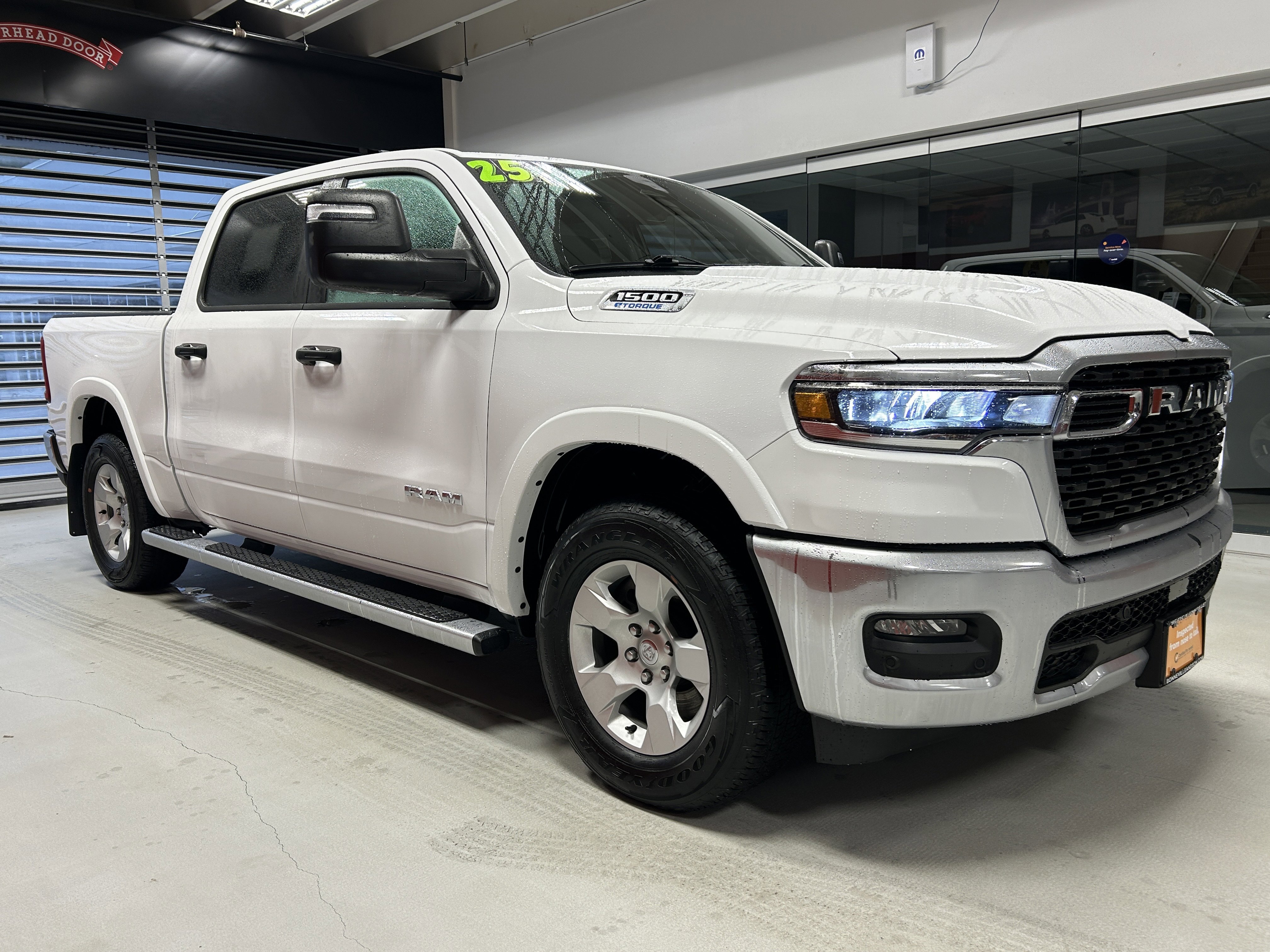 Certified 2025 RAM 1500 Big Horn AWD/4WD image 15