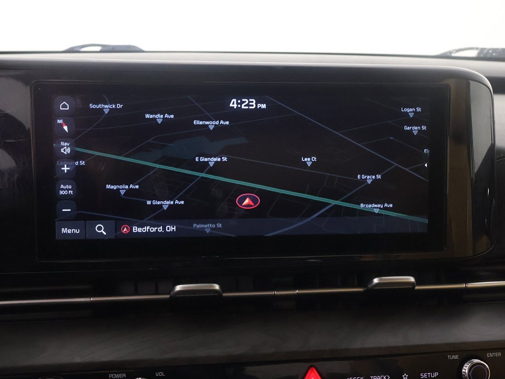 Used 2023 Kia Carnival EX image 43