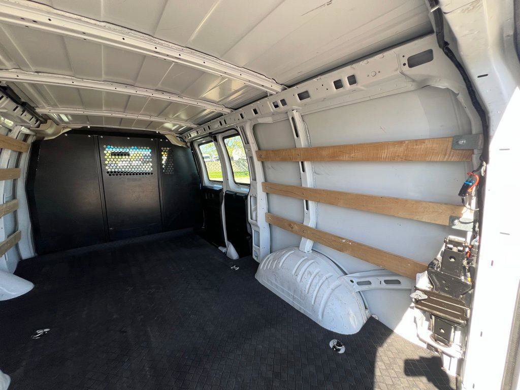 Used 2024 Chevrolet Express 2500 w/ Driver Convenience Package image 22