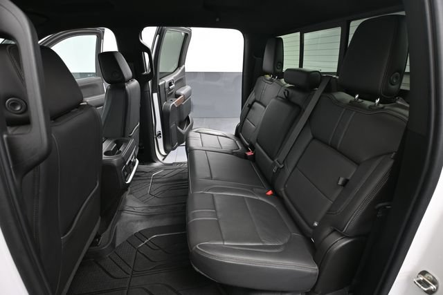 Used 2020 Chevrolet Silverado 1500 High Country AWD/4WD image 39