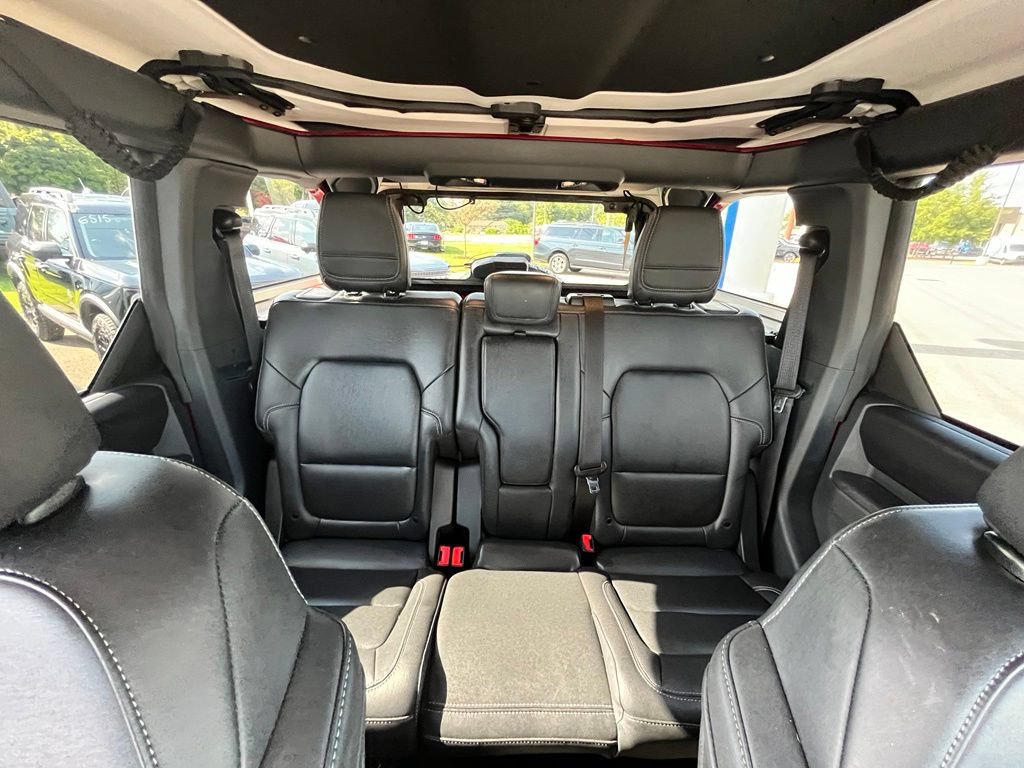 Used 2025 Ford Bronco Badlands AWD/4WD image 14