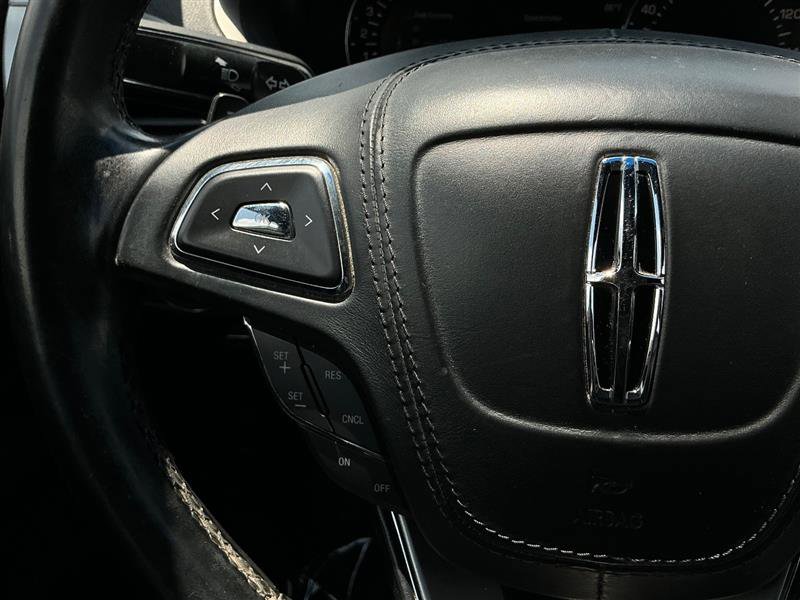 Used 2017 Lincoln MKZ Premiere image 24