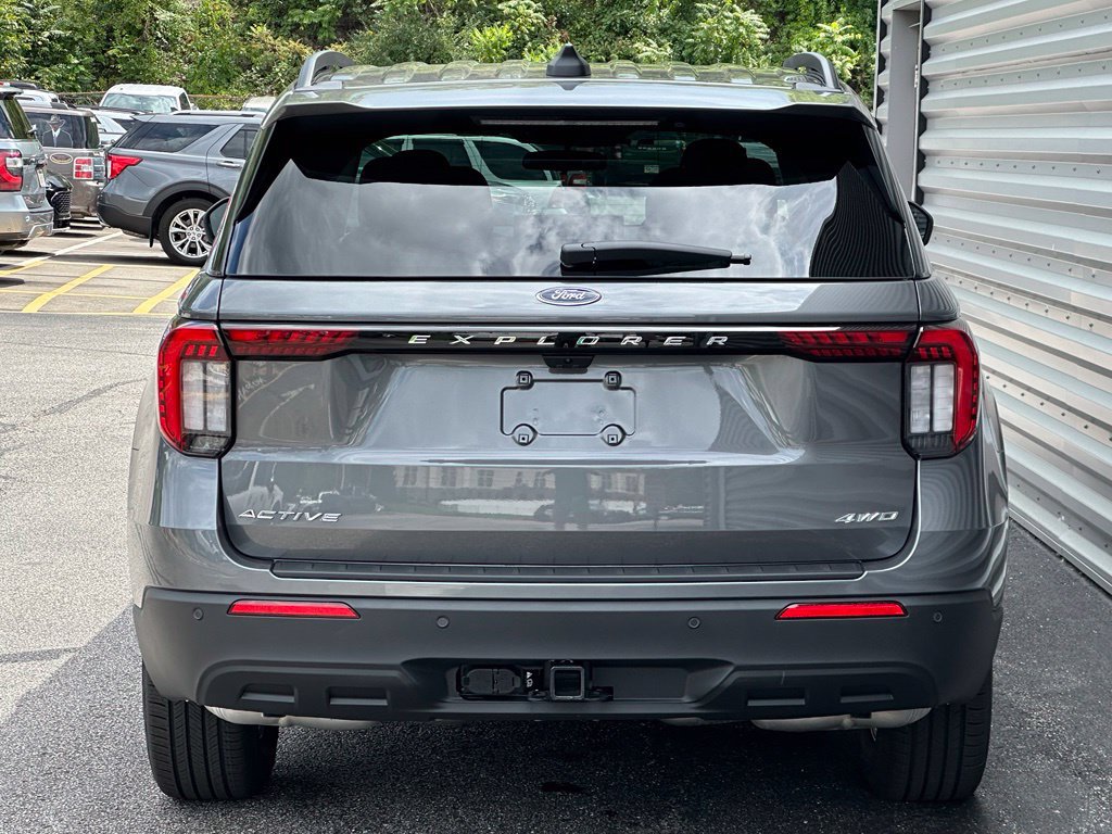 New 2026 Ford Explorer Active AWD/4WD image 5