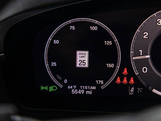 Certified 2025 Porsche Cayenne Coupe image 53