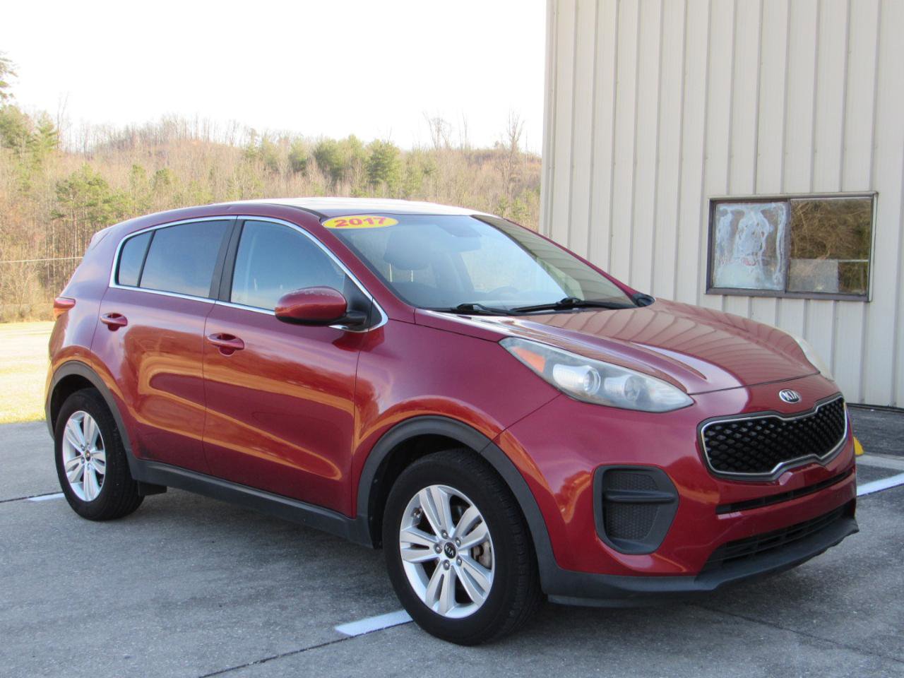 Used 2017 Kia Sportage LX FWD image 2