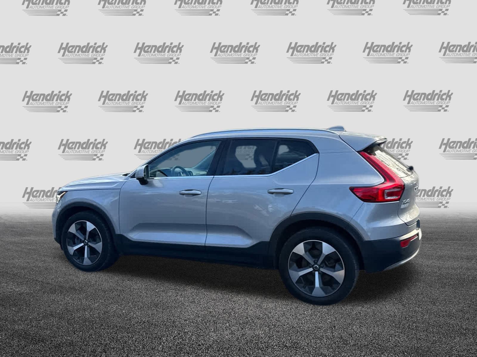 Certified 2023 Volvo XC40 B4 Plus w/ Driver Assist Package image 47