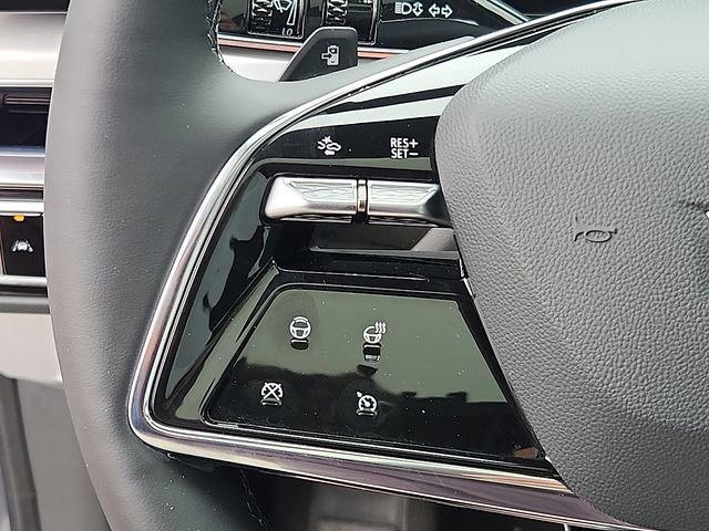Certified 2023 Cadillac Lyriq 2WD image 21