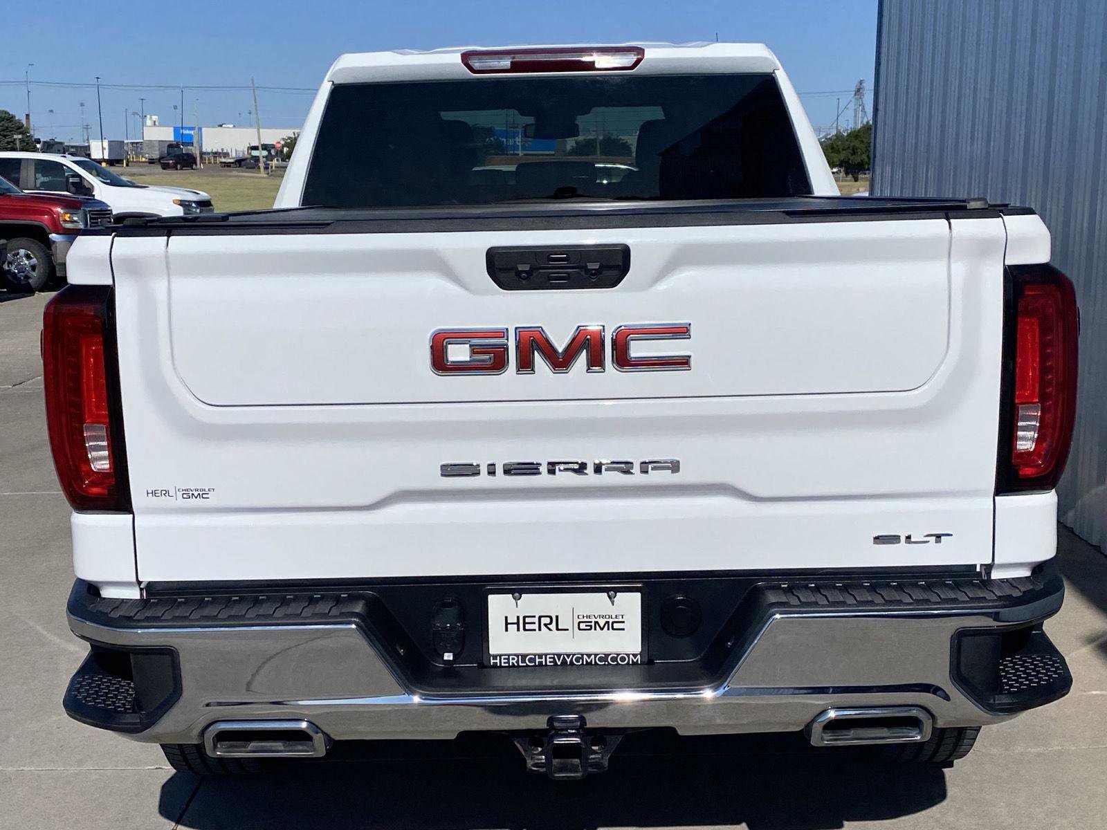 Used 2023 GMC Sierra 1500 SLT w/ SLT Premium Package AWD/4WD image 6