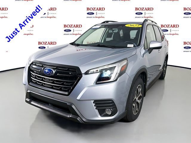 Used 2023 Subaru Forester Premium AWD/4WD image 2