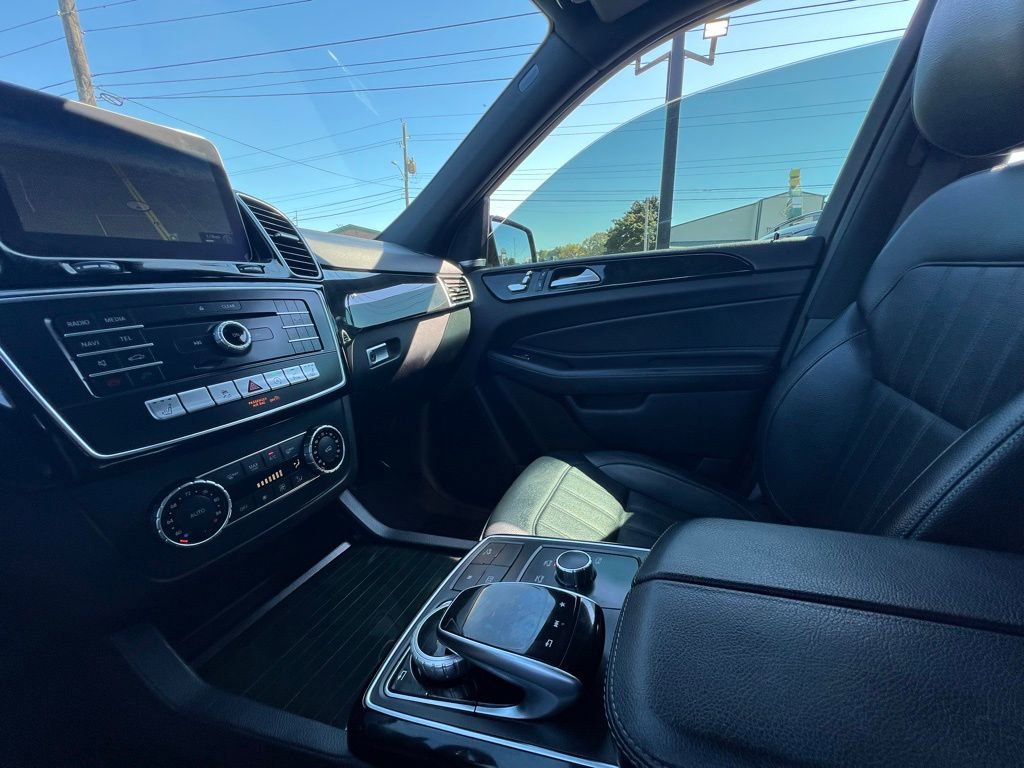 Used 2019 Mercedes-Benz GLE 400 4MATIC image 52