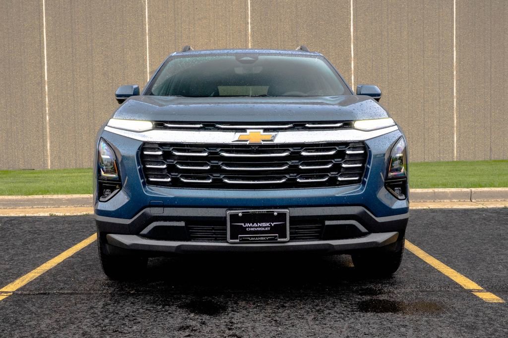 New 2026 Chevrolet Equinox LT AWD/4WD image 3