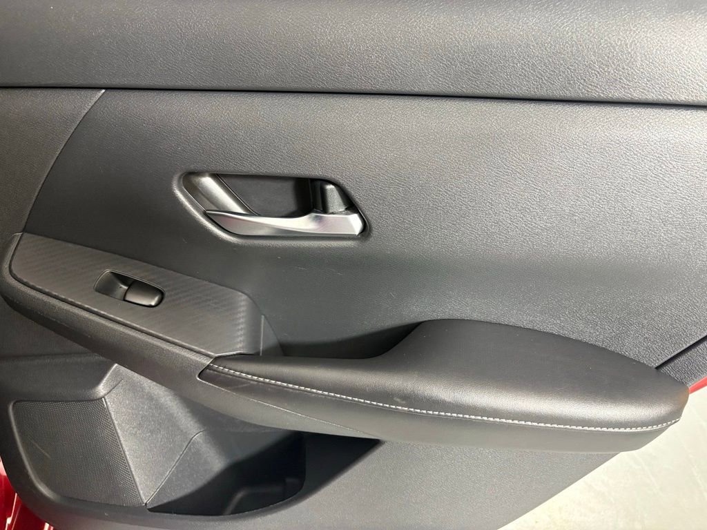 Used 2023 Nissan Sentra SV FWD image 18