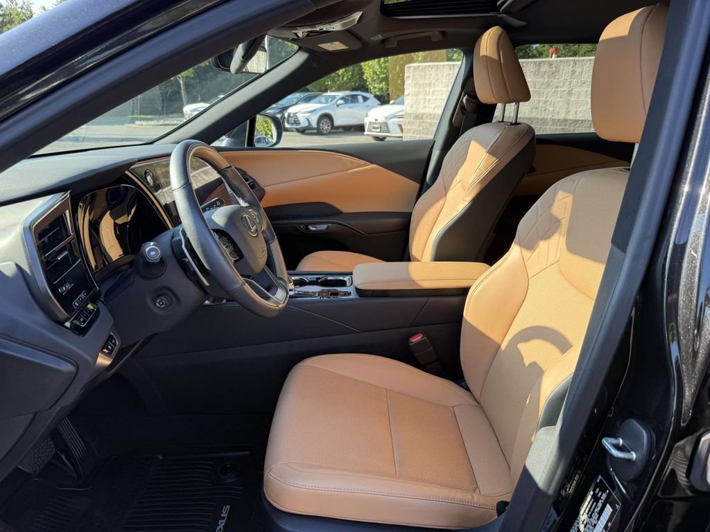 Used 2024 Lexus RX 350 Premium w/ Cold Area Package AWD/4WD image 13