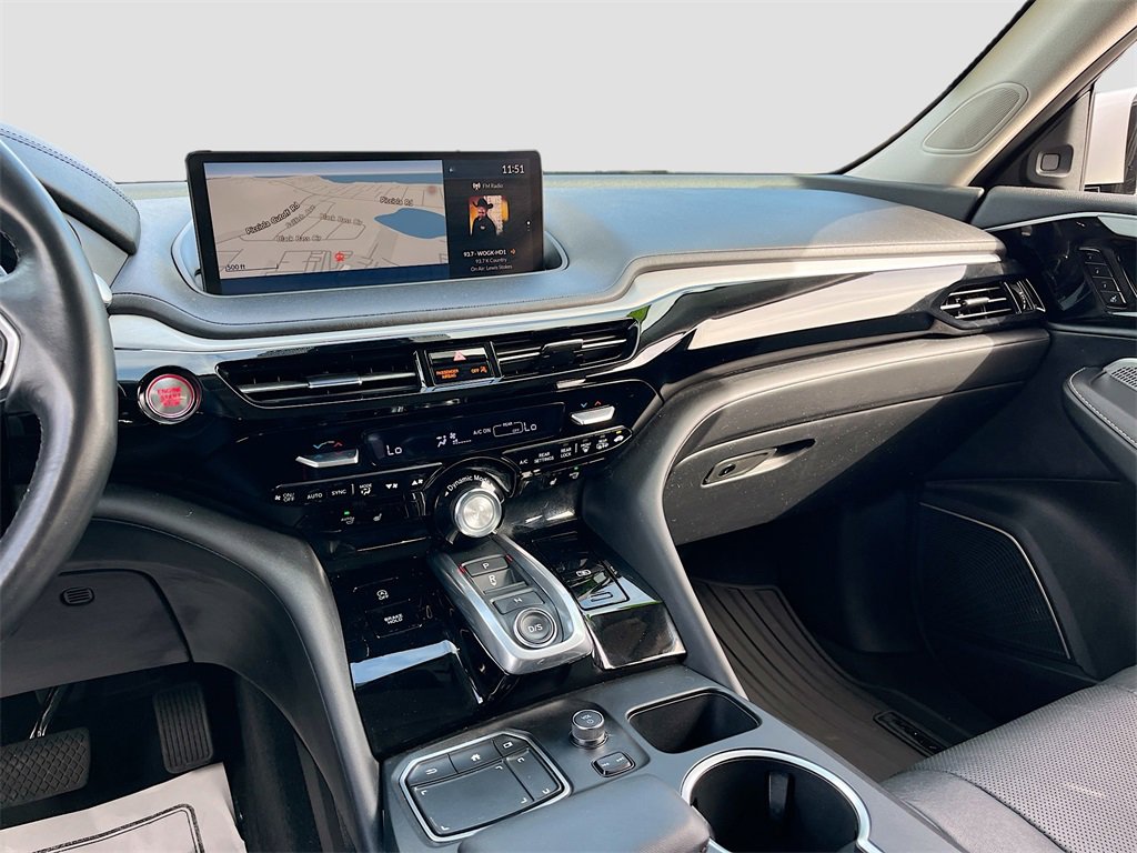 Used 2023 Acura MDX SH-AWD w/ Technology Package image 24