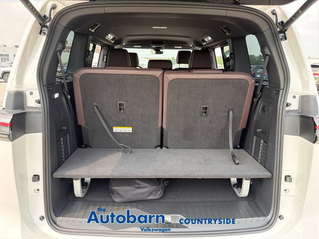 Certified 2025 Volkswagen ID. Buzz Pro S RWD image 29