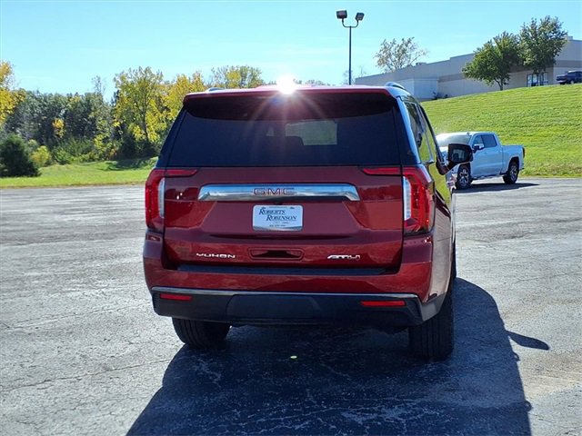 Used 2024 GMC Yukon AT4 w/ AT4 Premium Package image 19