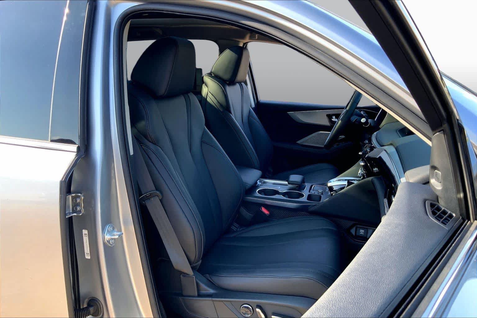 Used 2024 Acura MDX FWD image 9