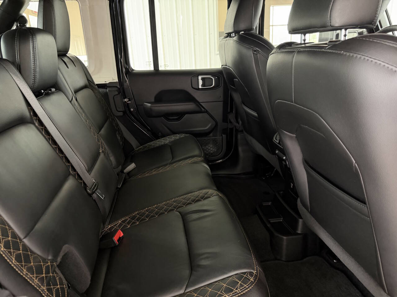 Used 2021 Jeep Wrangler Unlimited Sahara AWD/4WD image 30