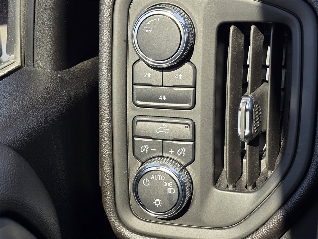 Used 2024 GMC Sierra 3500 Pro image 26