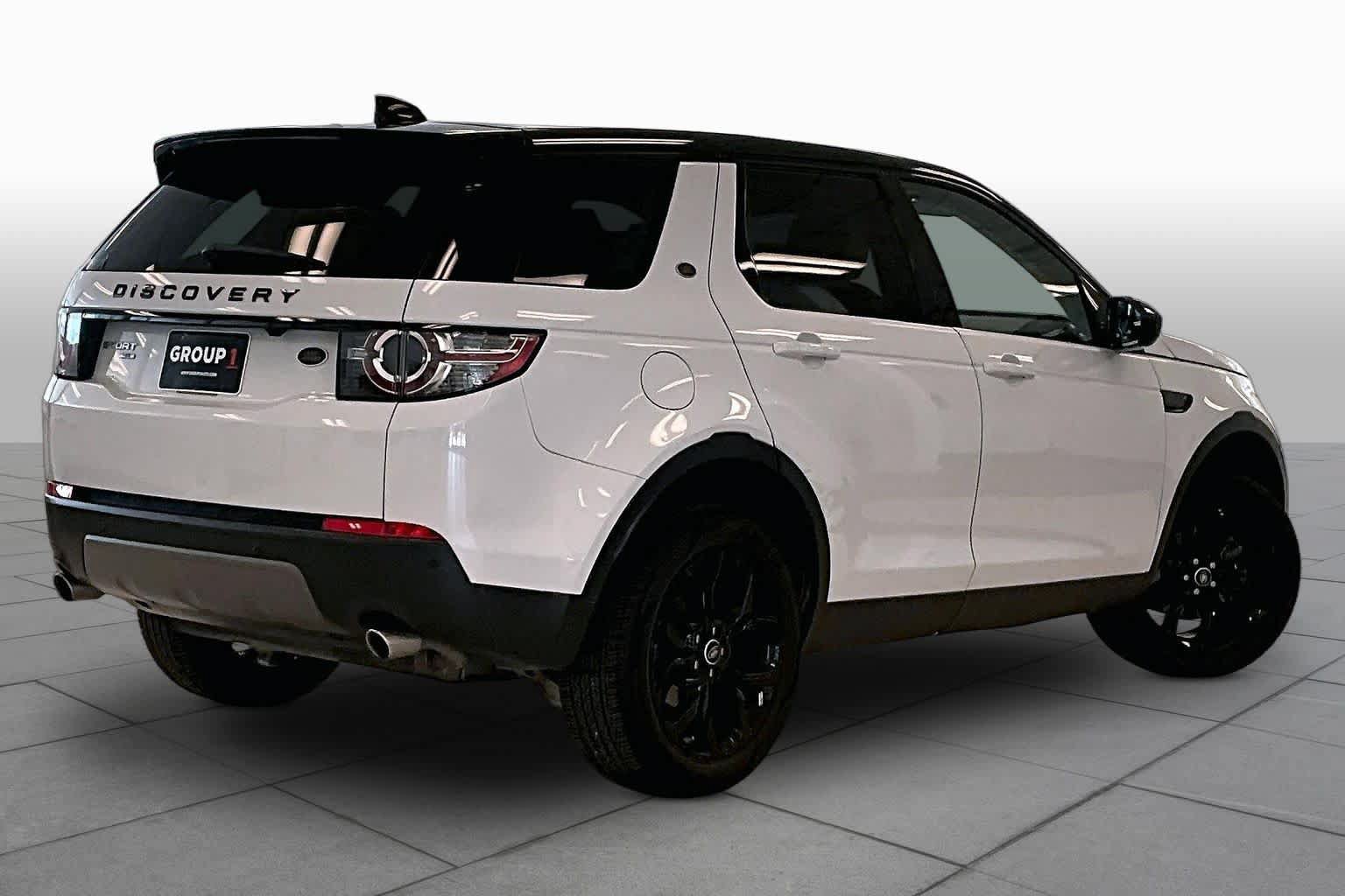 Used 2017 Land Rover Discovery Sport HSE AWD/4WD image 12
