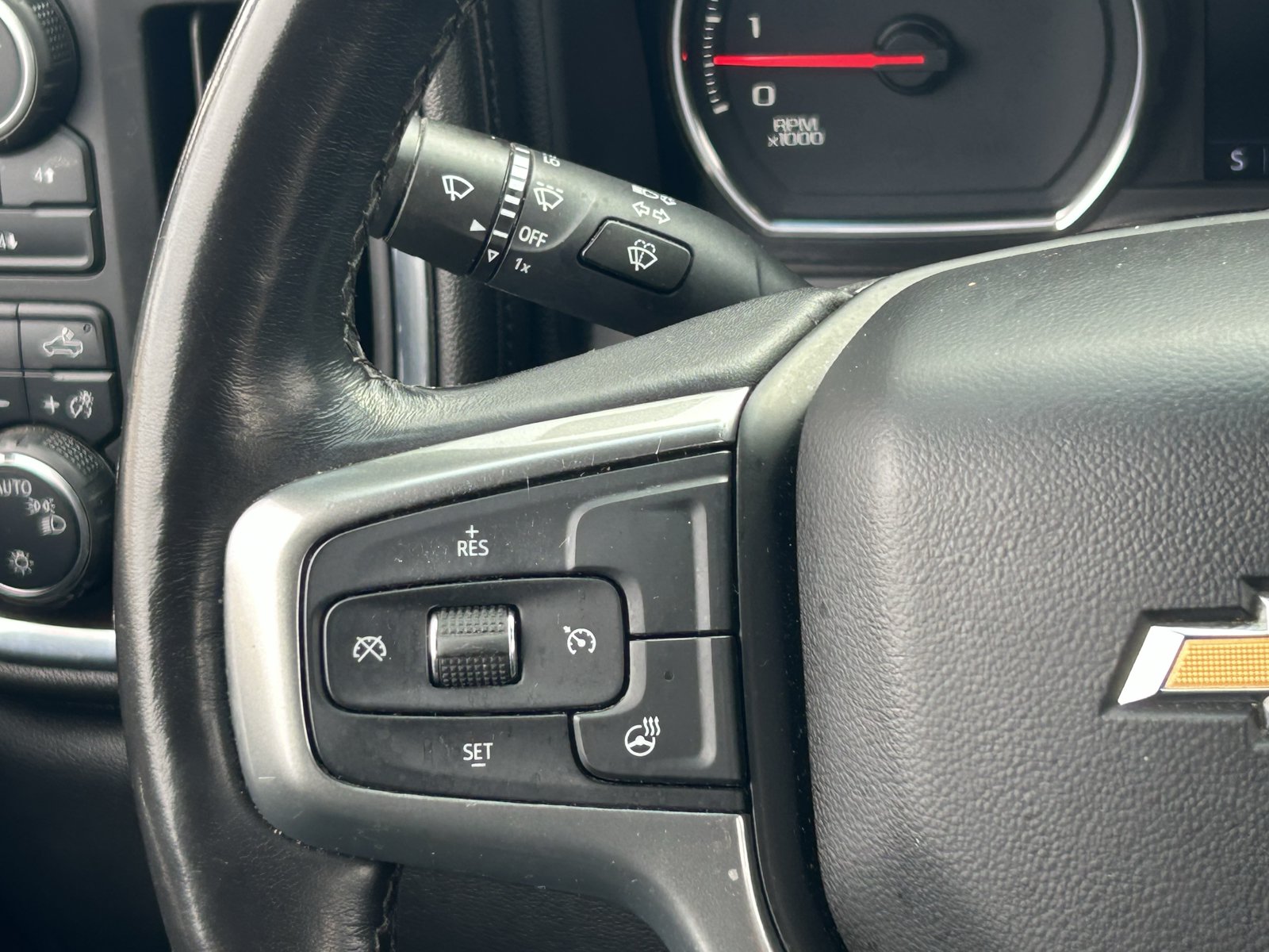 Used 2022 Chevrolet Silverado 3500 LT w/ Convenience Package AWD/4WD image 24