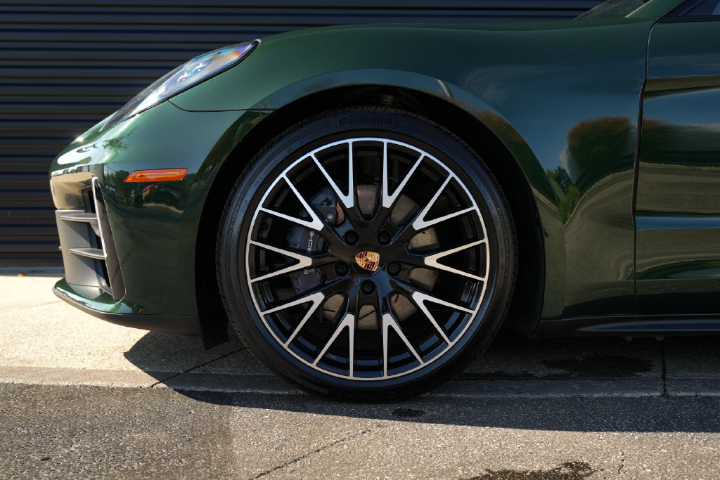Certified 2026 Porsche Panamera 4 AWD/4WD image 11