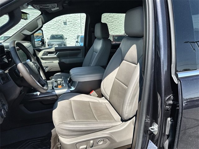 Certified 2024 Chevrolet Silverado 2500 LTZ w/ LTZ Premium Package image 19