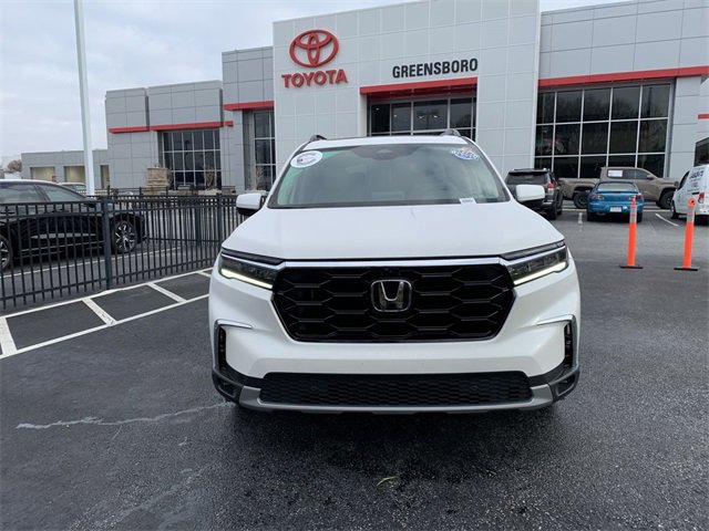 Used 2023 Honda Pilot Elite image 3