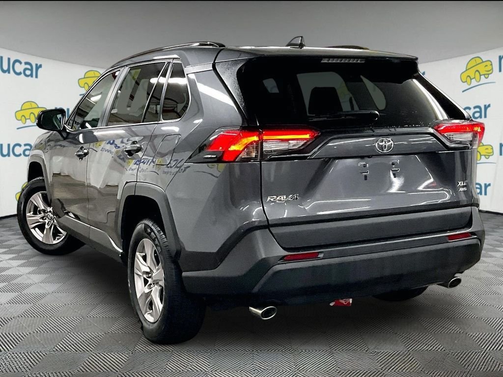 Certified 2025 Toyota RAV4 XLE AWD/4WD image 4