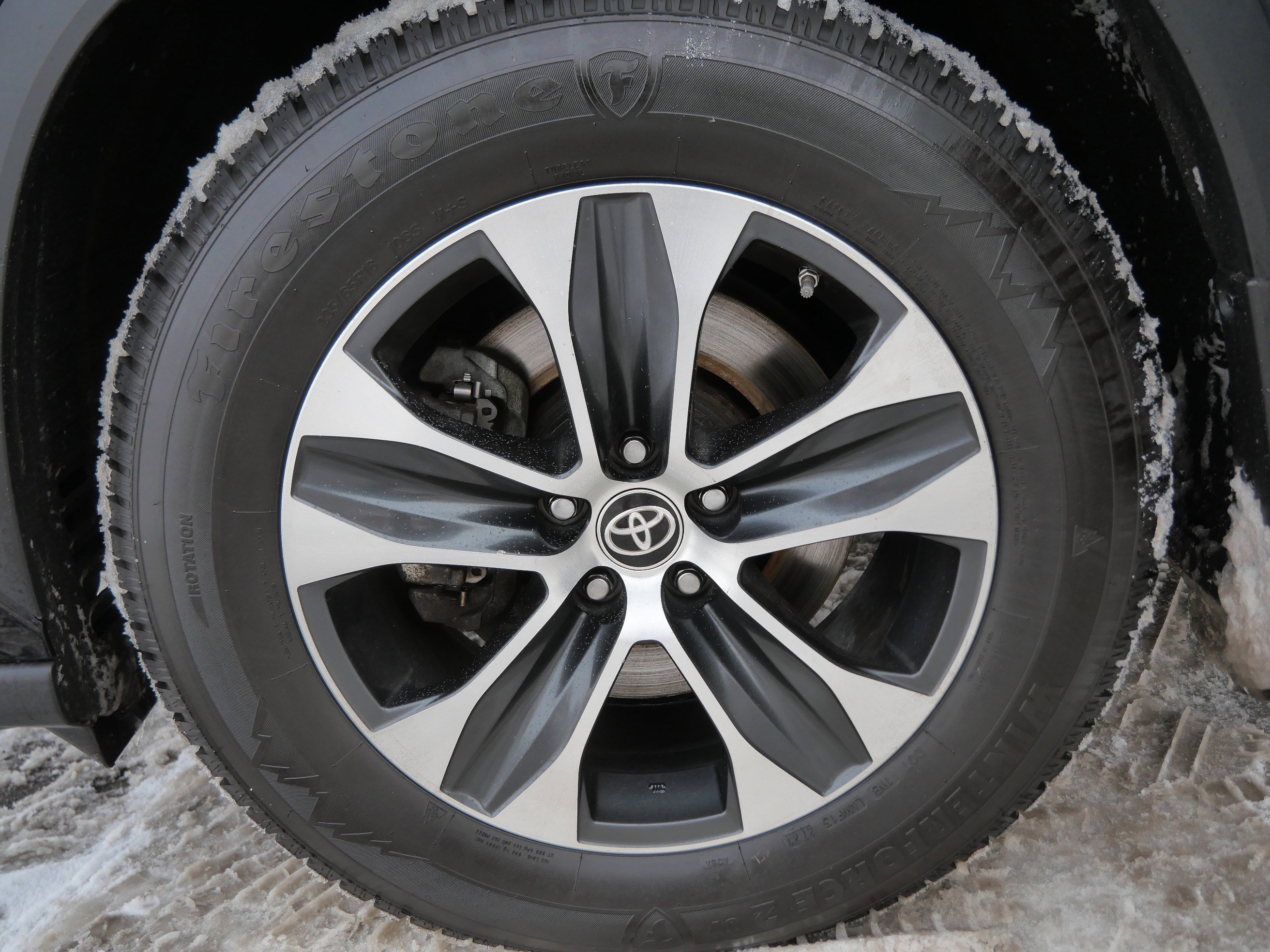 Used 2022 Toyota Highlander XLE image 16