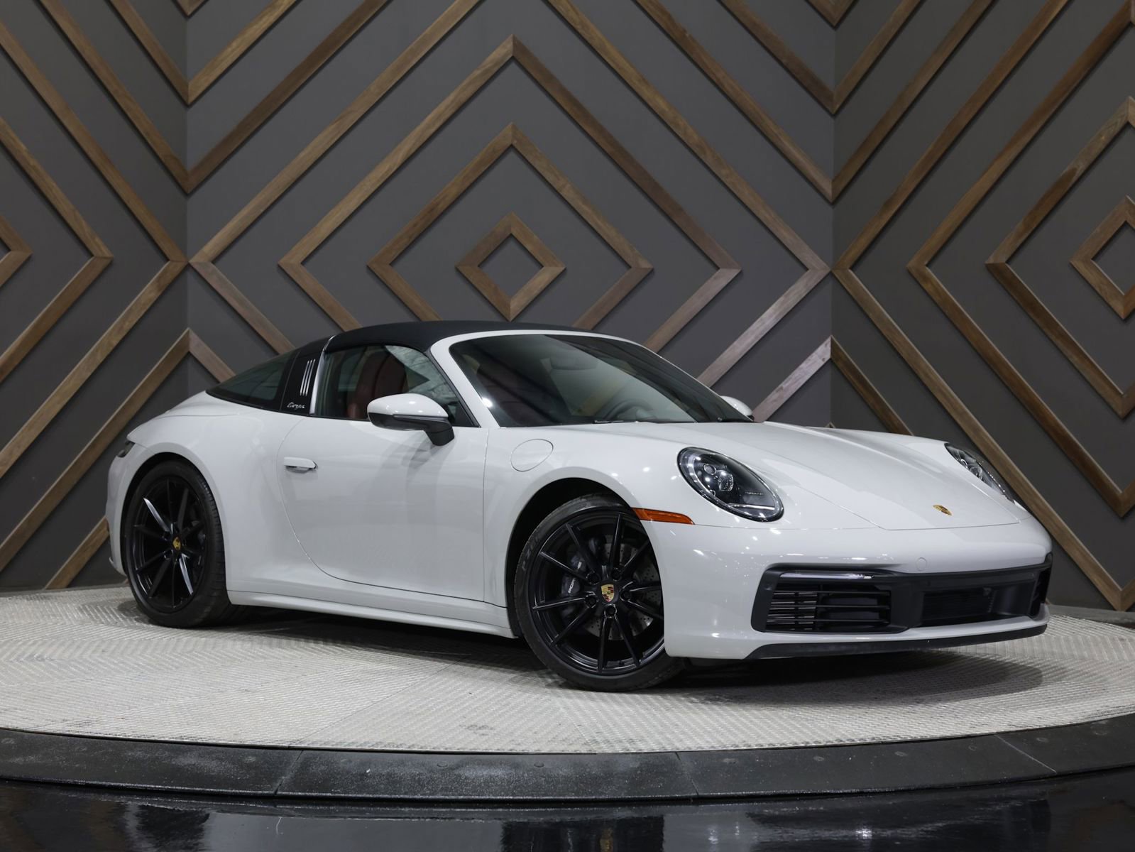 Used 2021 Porsche 911 Targa 4 image 10