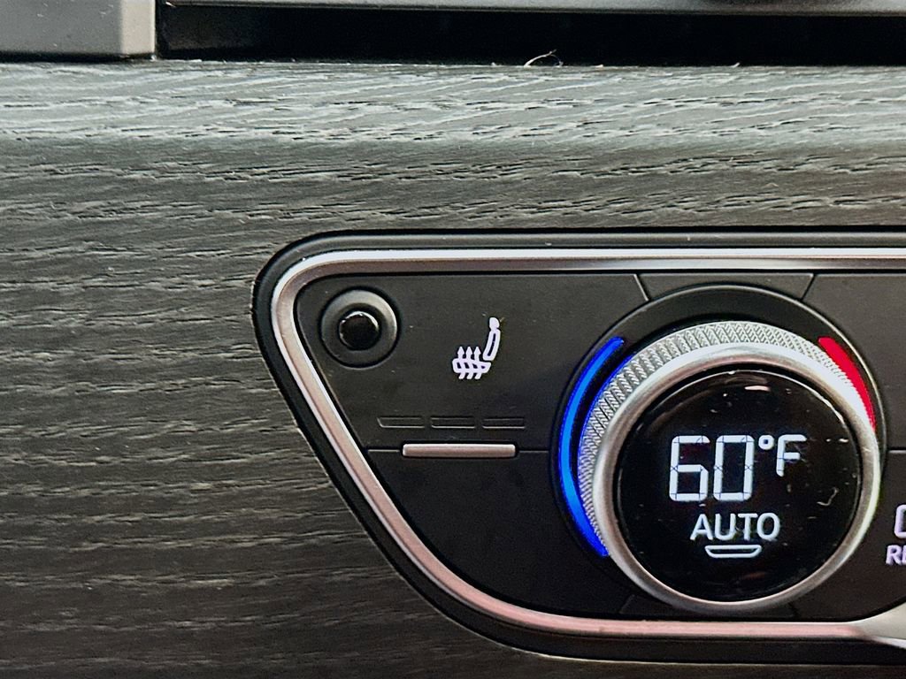 Used 2017 Audi A4 2.0T Premium Plus w/ Premium Plus Package image 20