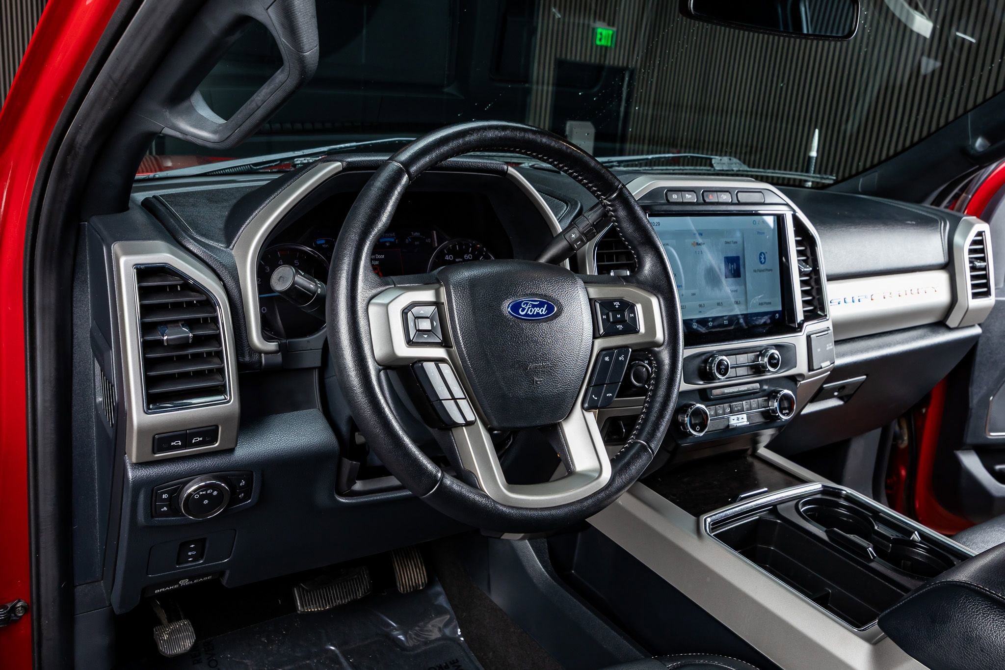 Used 2022 Ford F250 Lariat w/ Black Appearance Package image 17