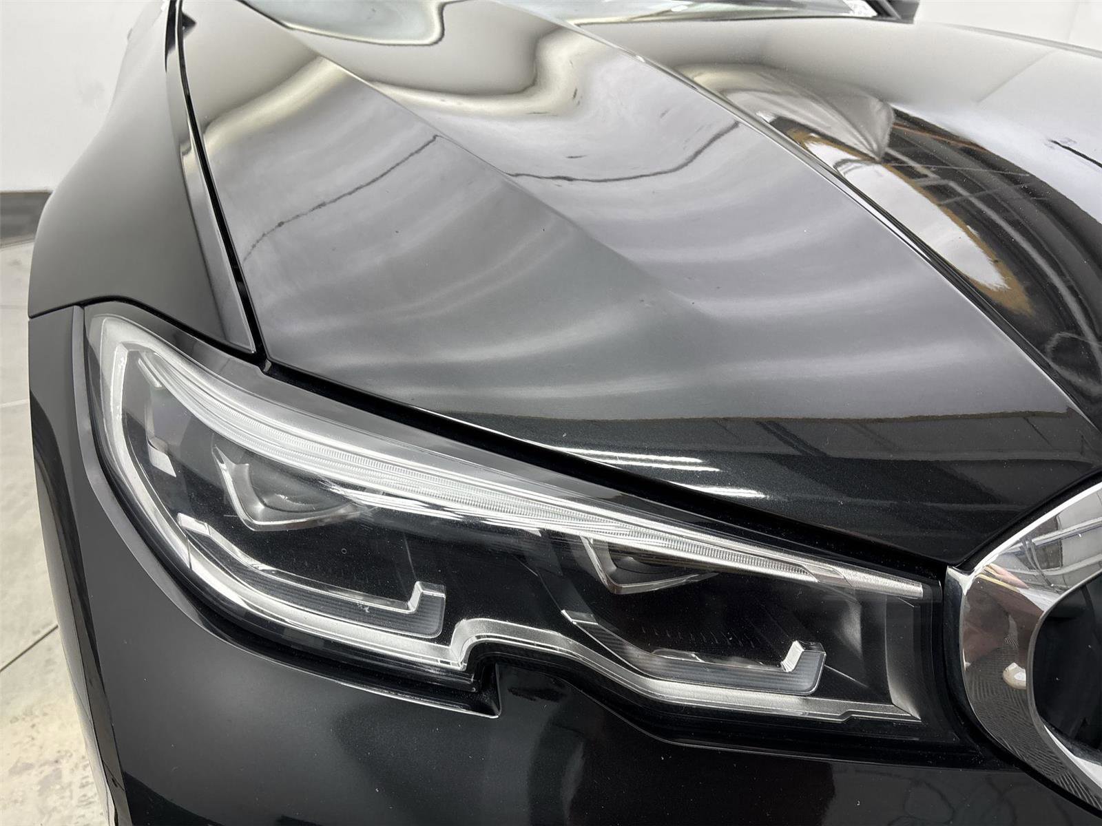 Used 2022 BMW 330e image 18