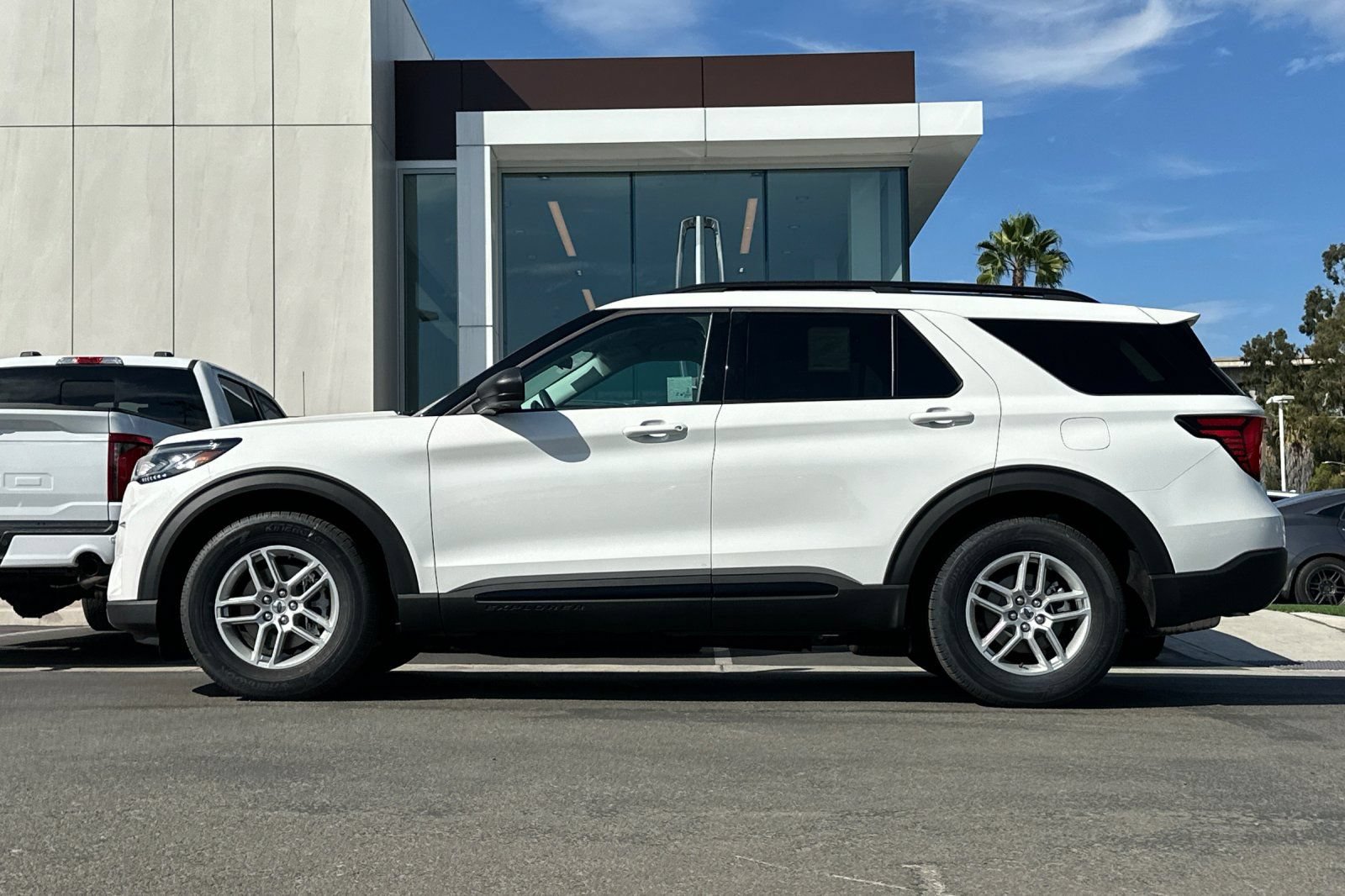 New 2026 Ford Explorer Active w/ Active Comfort Package RWD image 6
