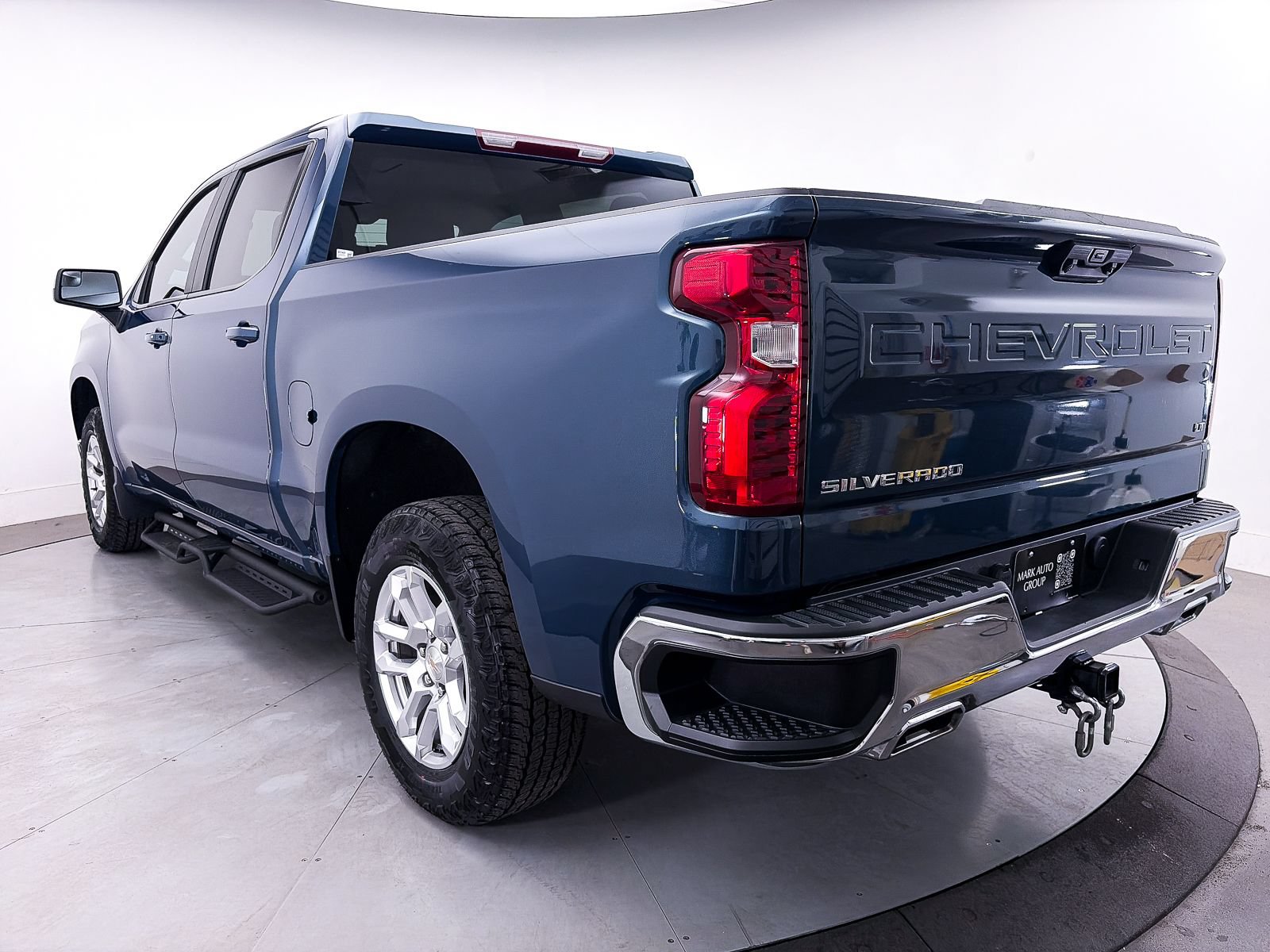 Used 2024 Chevrolet Silverado 1500 LT AWD/4WD image 15