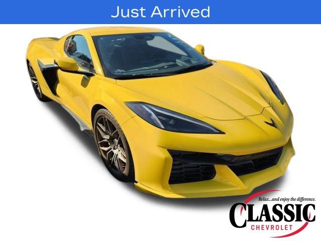Used 2025 Chevrolet Corvette Z06 image 1