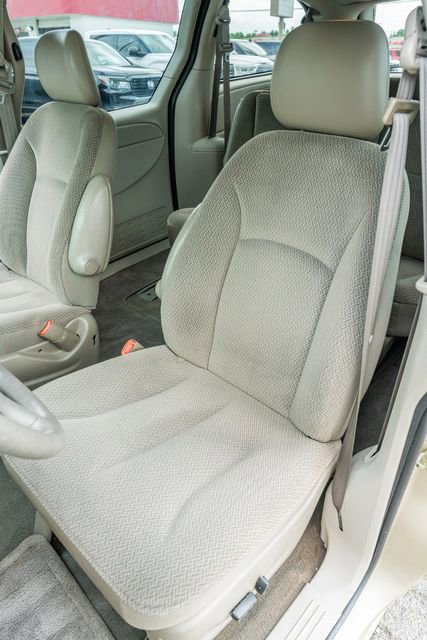 Used 2005 Dodge Grand Caravan SE w/ Popular Equipment Group I image 19