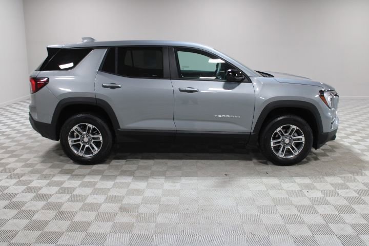 Used 2026 GMC Terrain Elevation w/ Technology Package II FWD image 12