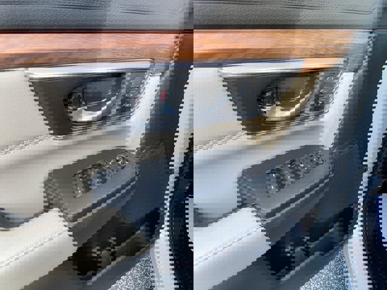 Used 2021 Honda CR-V EX-L image 14