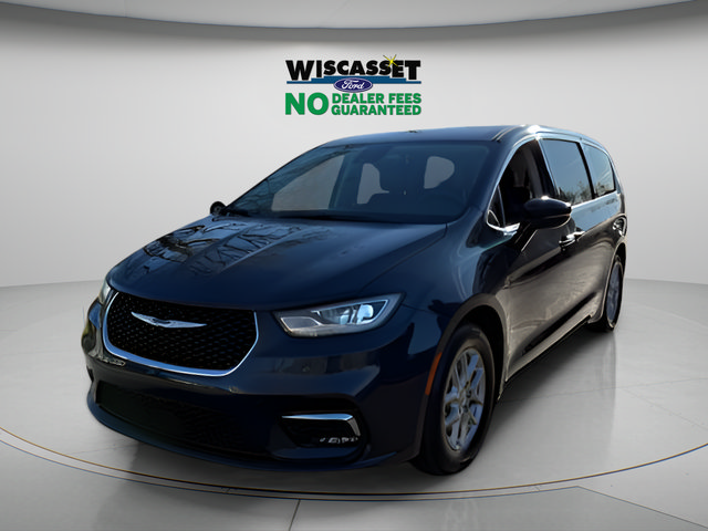 Used 2024 Chrysler Pacifica Touring-L FWD image 18