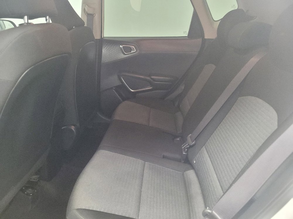 Used 2021 Kia Soul S image 18