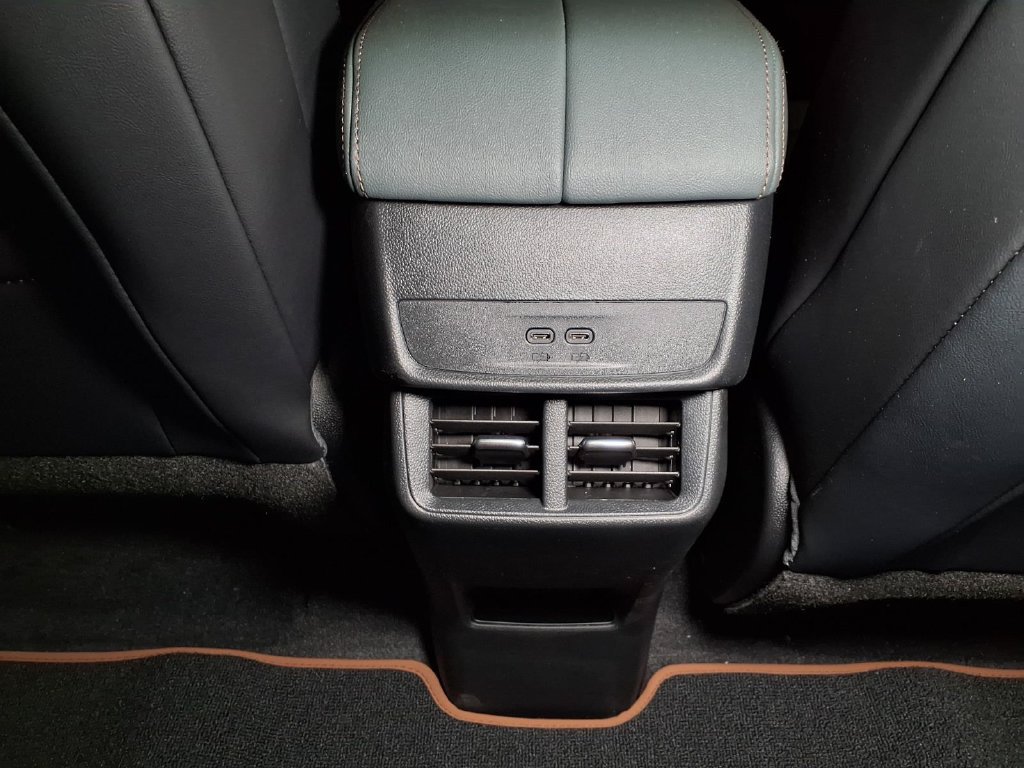 New 2026 GMC Terrain AT4 AWD/4WD image 13