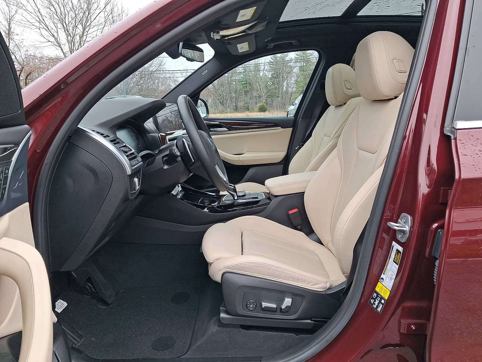 Certified 2024 BMW X3 xDrive30i w/ Premium Package image 14