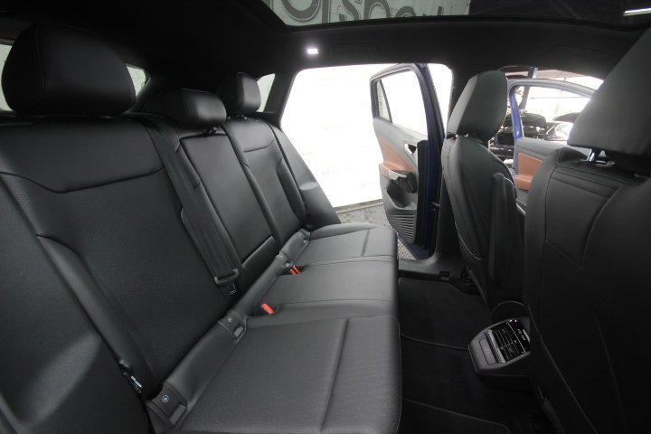 Used 2021 Volkswagen ID.4 Pro S image 17