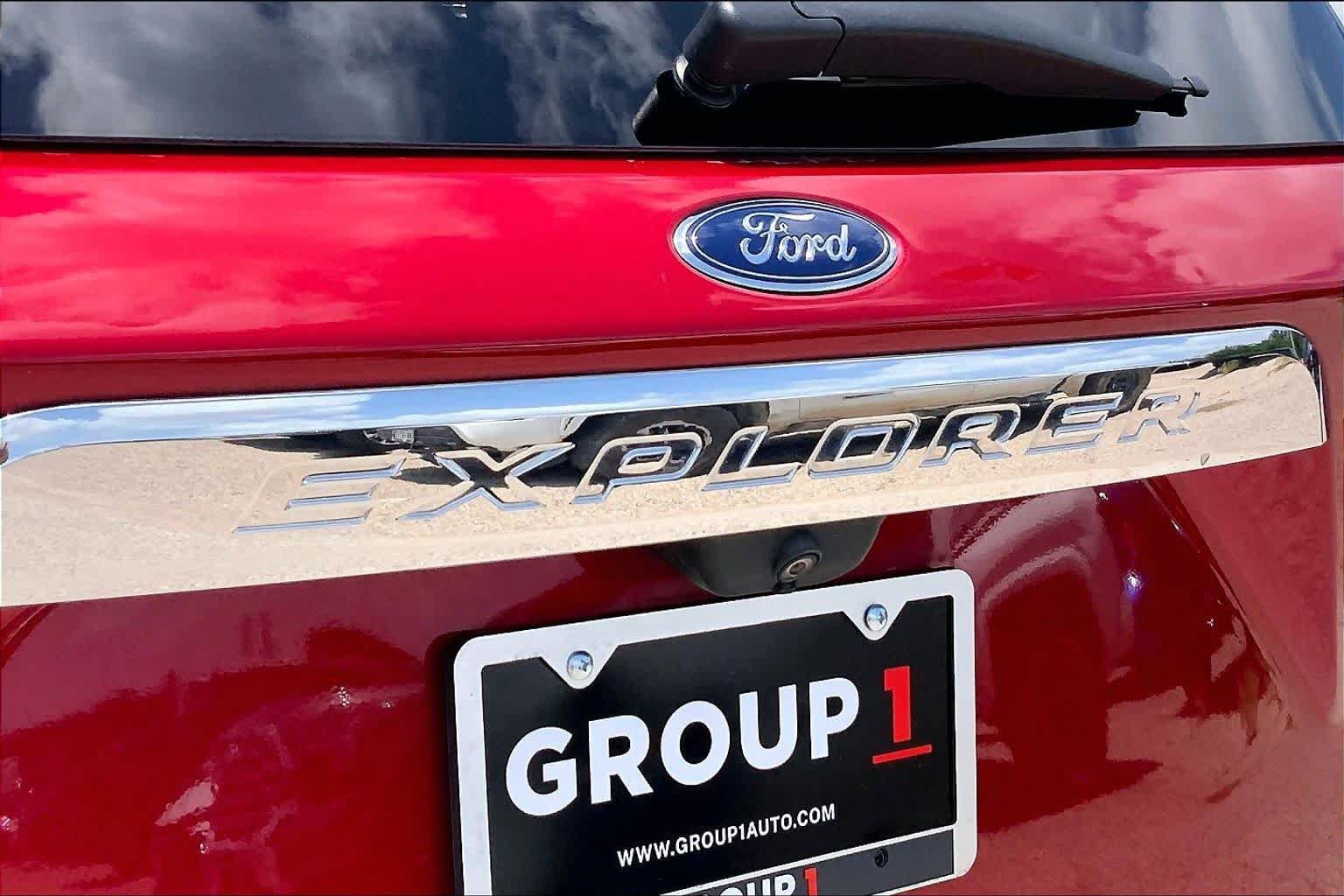Used 2020 Ford Explorer XLT w/ Equipment Group 202A RWD image 30