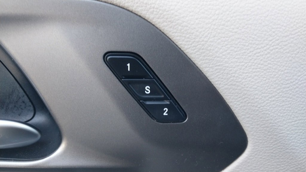 Used 2021 Chrysler Pacifica Touring-L image 32