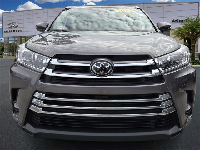 Used 2019 Toyota Highlander Limited image 3