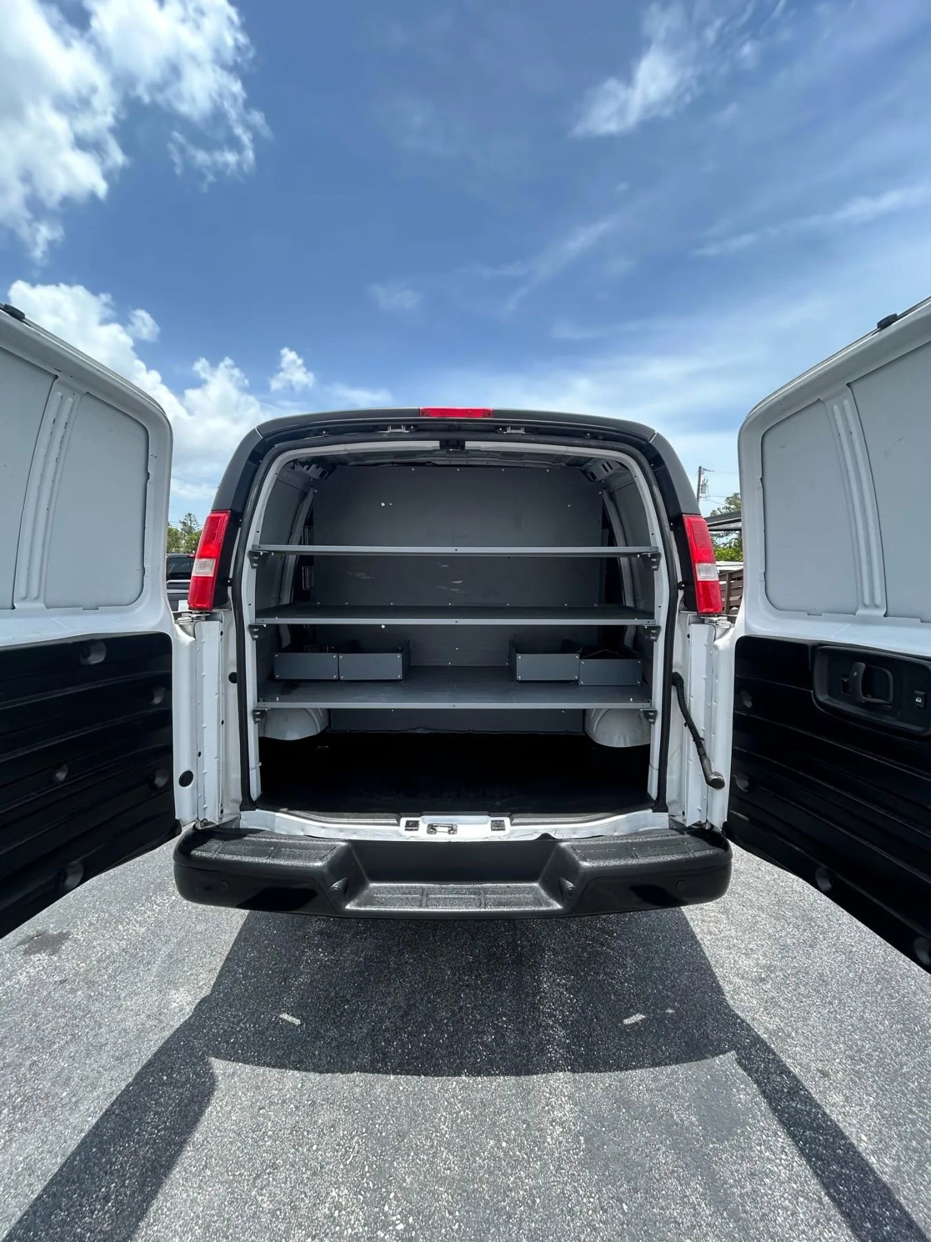 Used 2021 Chevrolet Express 2500 image 14