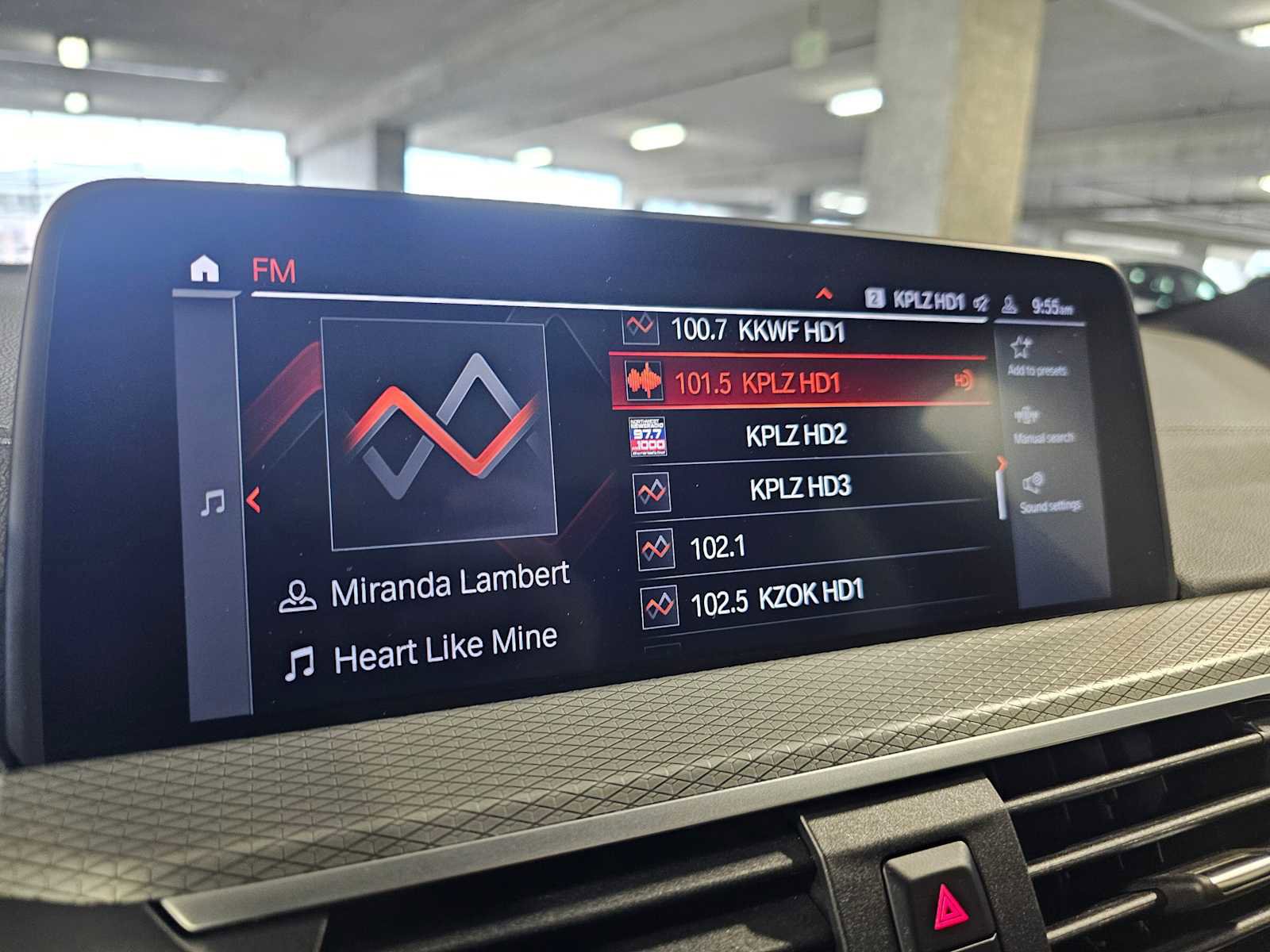 Used 2021 BMW X4 xDrive30i w/ M Sport Package image 15